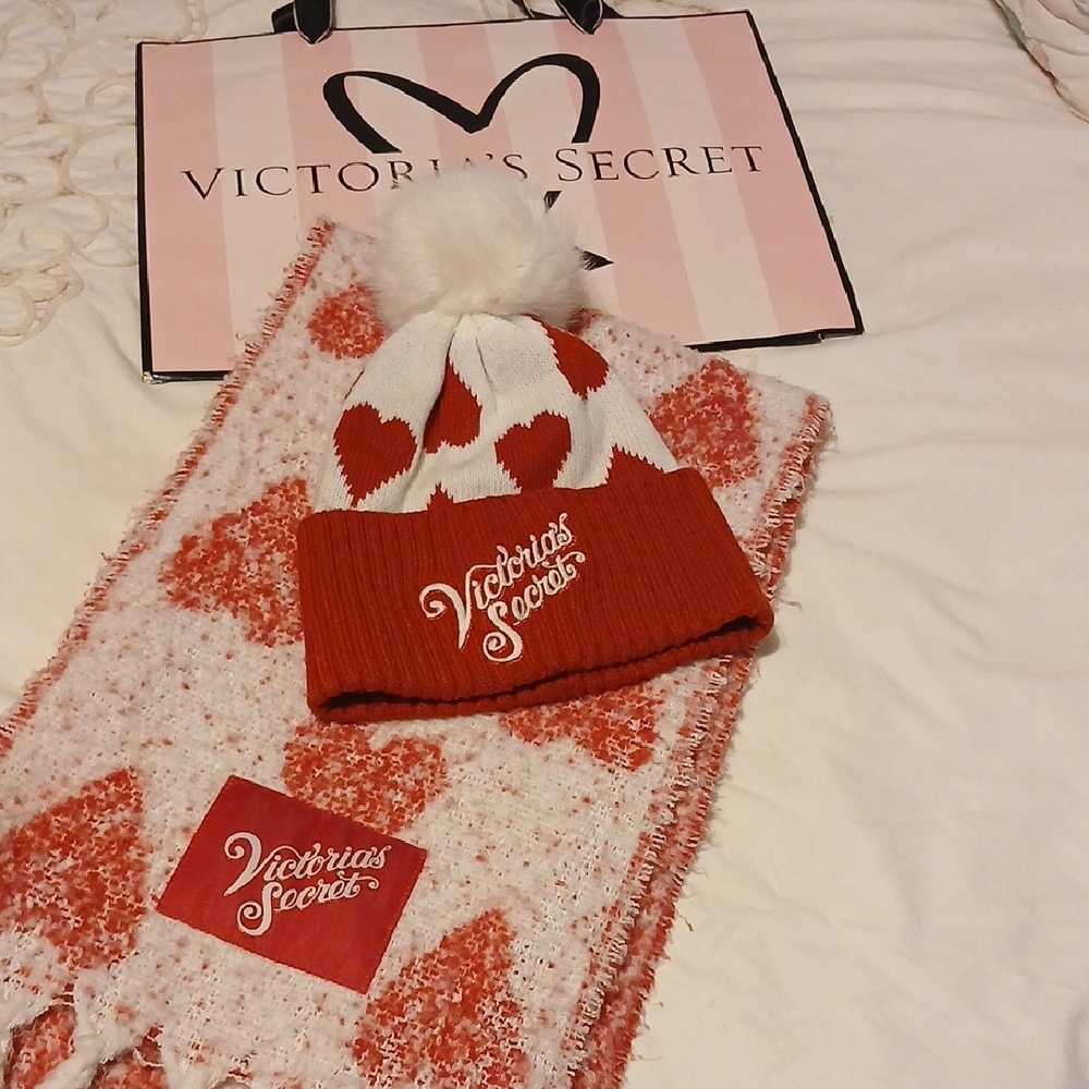 Victoria's Secret Red and White Heart Beanie and Scarf Set